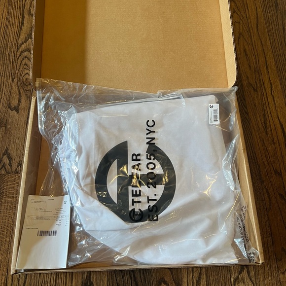 Telfar Medium shopping bag. Mustard - Picture 2 of 9